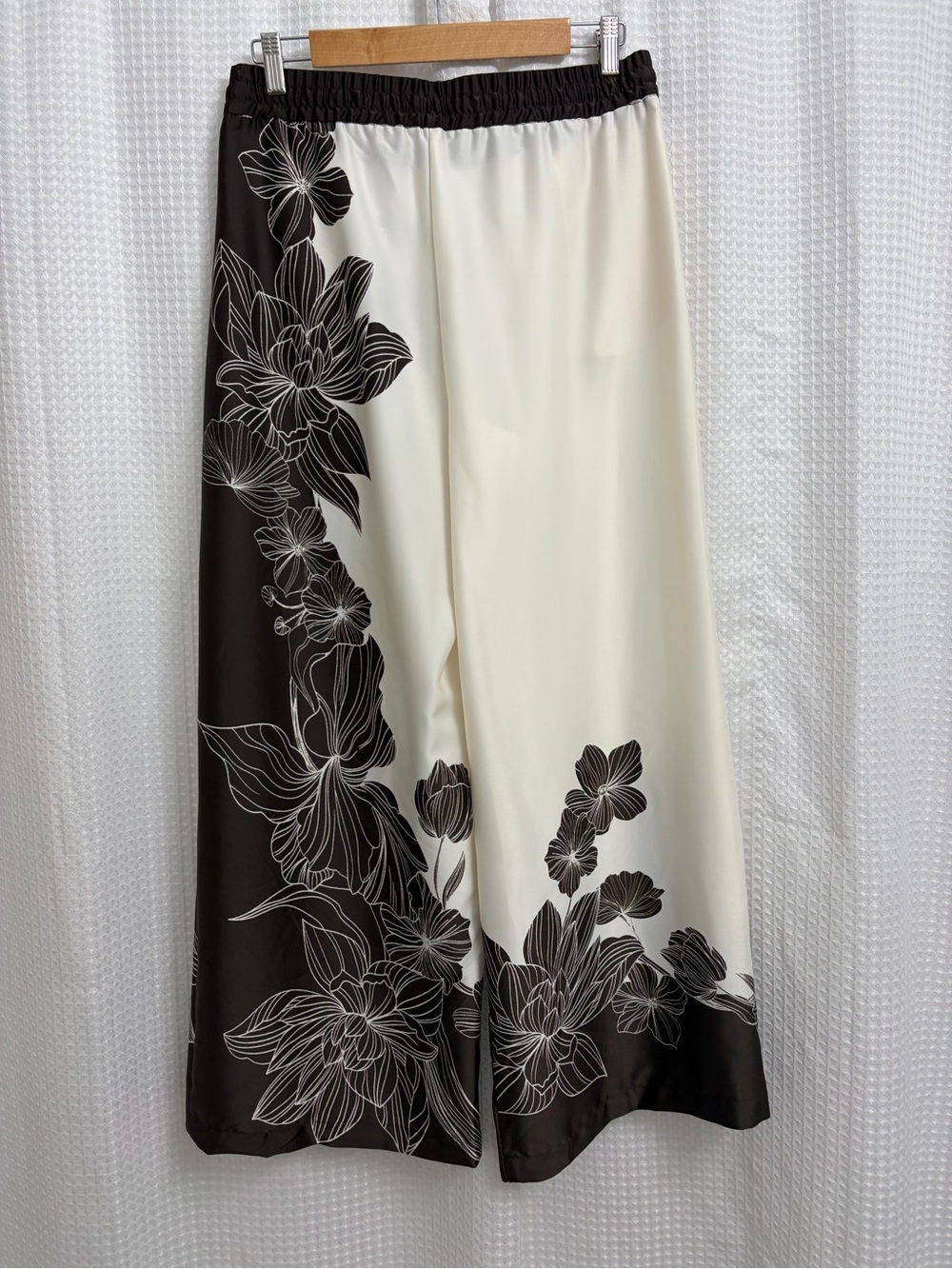 Eliane Rose Floral Wide Leg Satin Pants - Black & Cream/ Size Medium